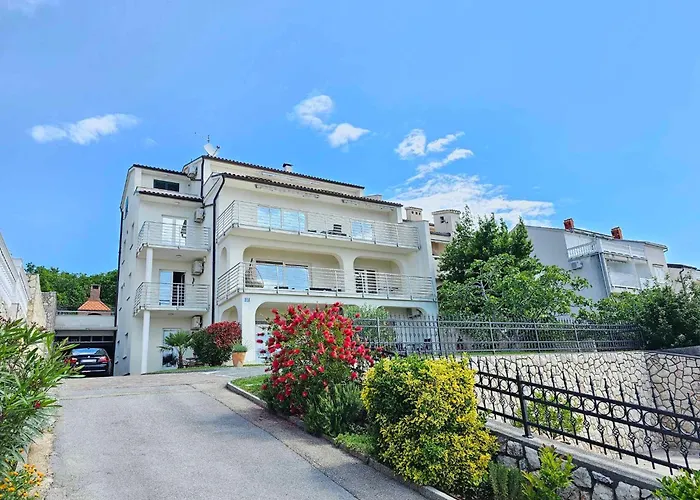 Apartment In 15461 Novi Vinodolski
