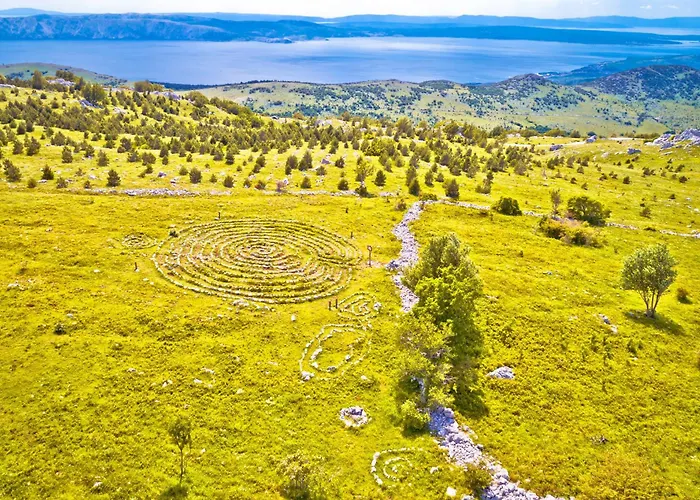 In 15461 * Novi Vinodolski